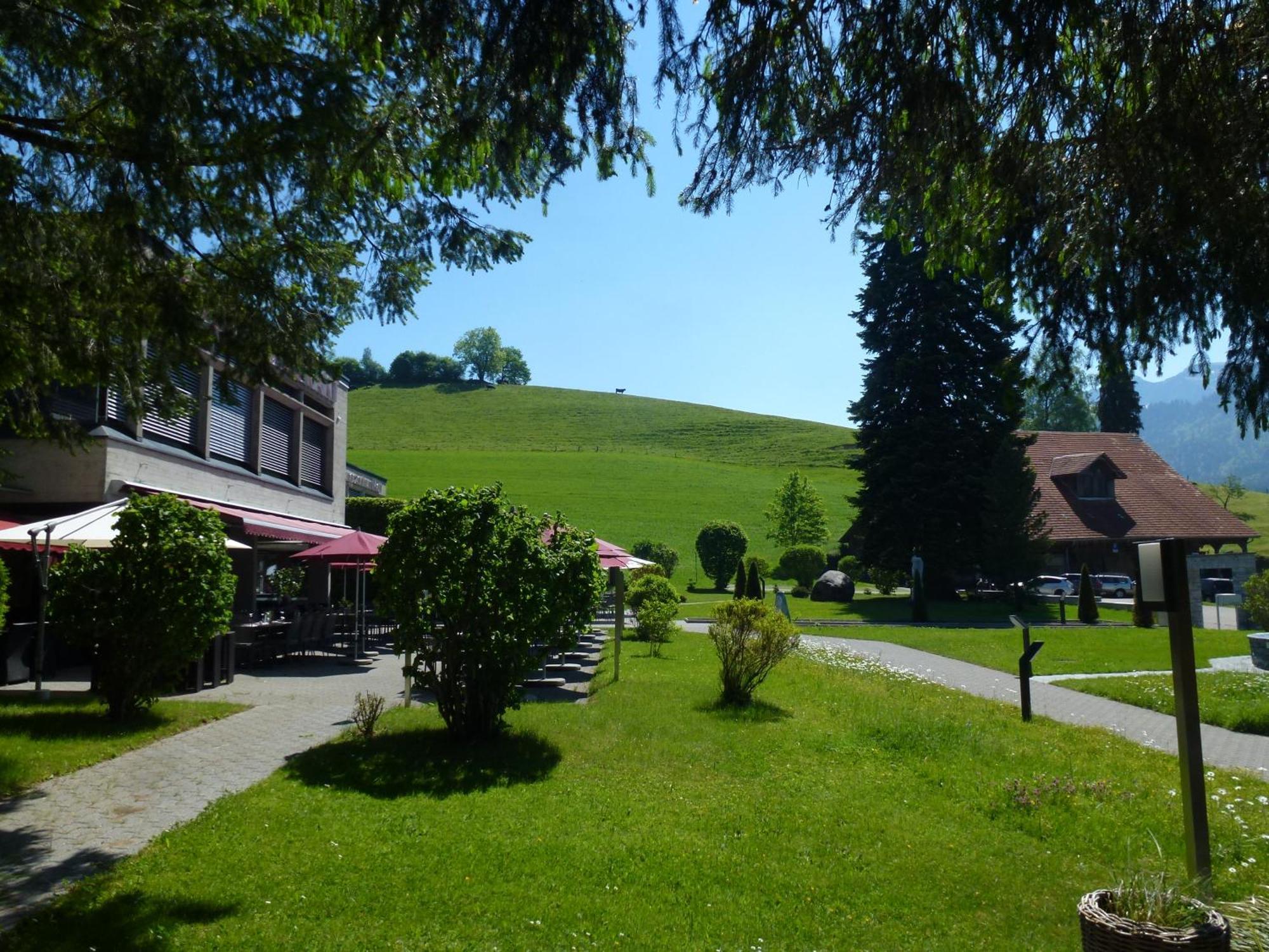 Hotel & Bildungszentrum Matt Schwarzenberg Экстерьер фото