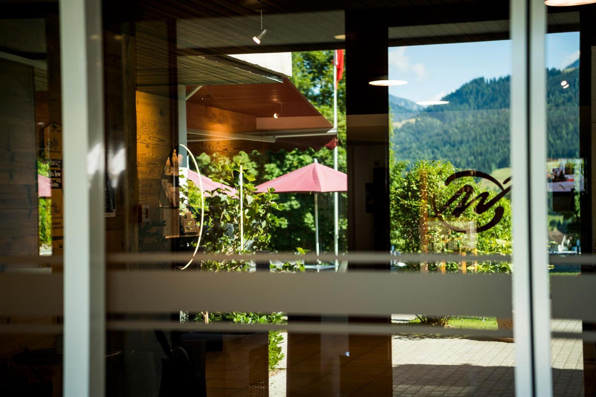 Hotel & Bildungszentrum Matt Schwarzenberg Экстерьер фото